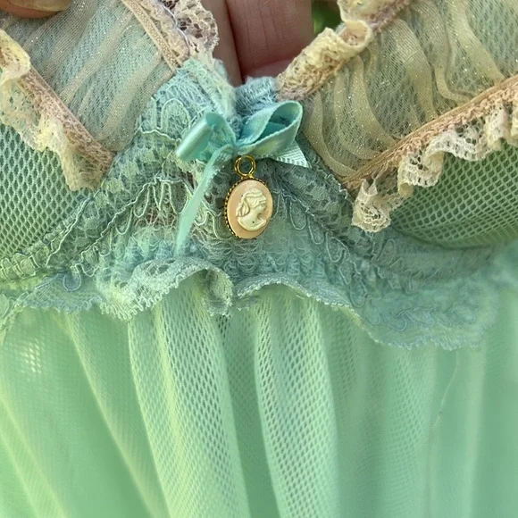 Elegant Lace Trim Babydoll Lingerie in Light Blue - Picture 3 of 12